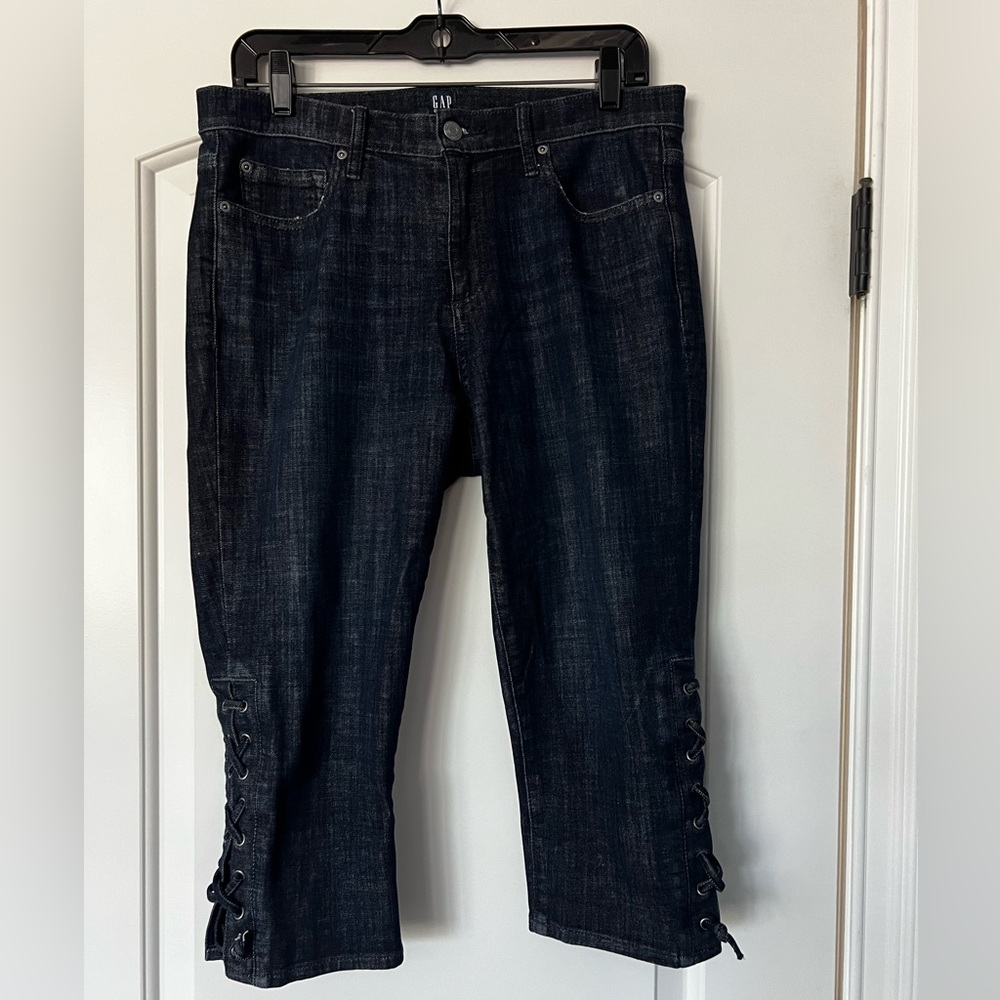 Gap denim capris